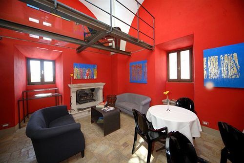 Frühstückspension Residenza Torre Colonna 4*