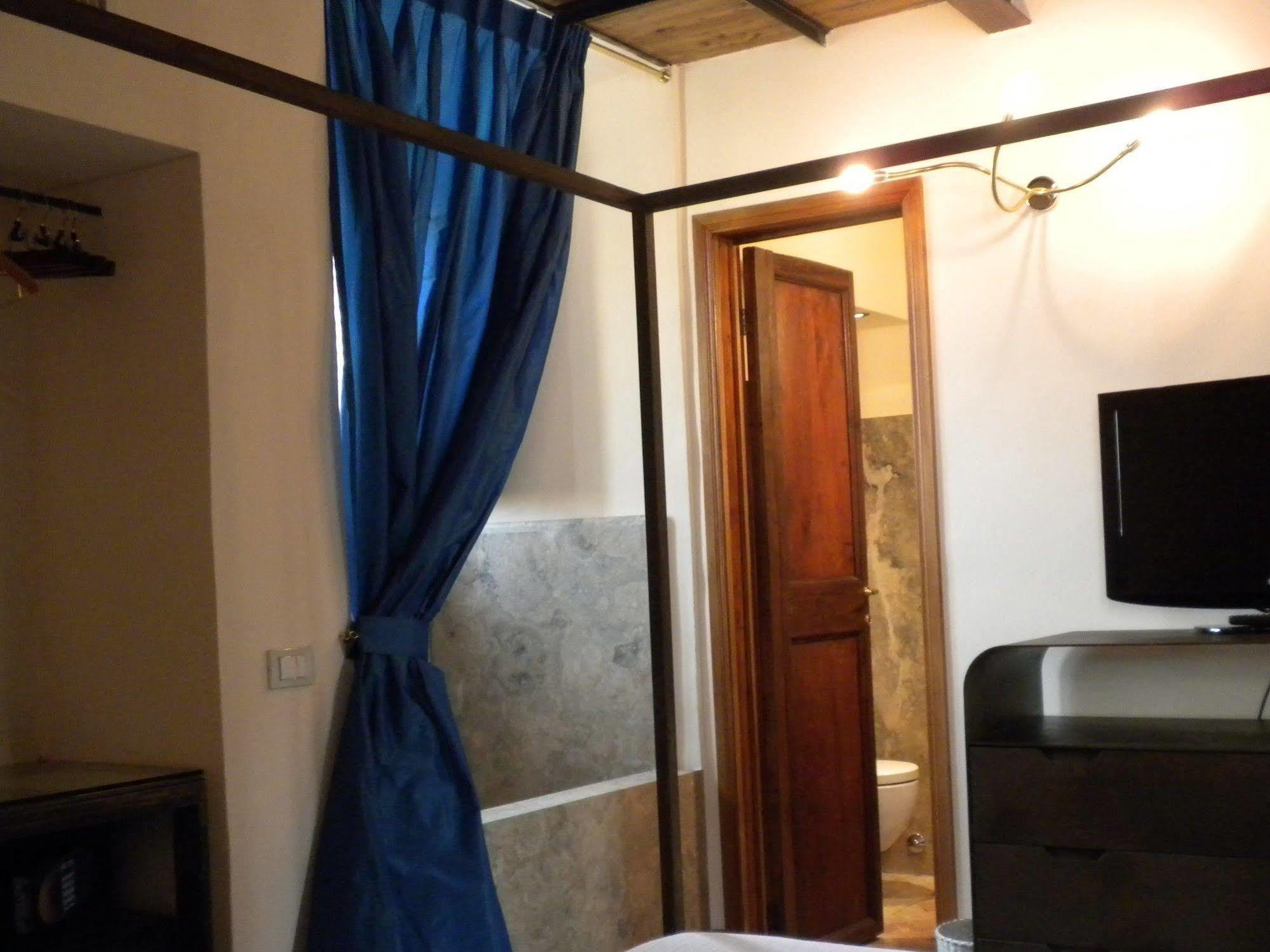 Frühstückspension Residenza Torre Colonna 4*